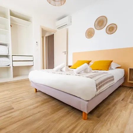 Casamea - T3 U Benesta アパート