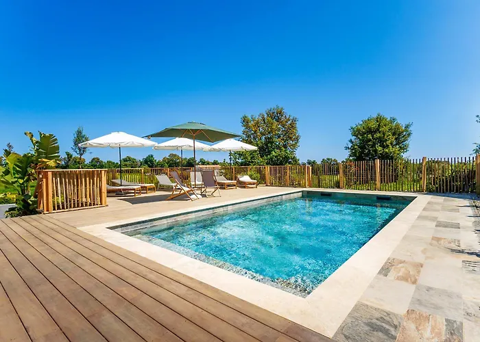 Casamea - T3 U Benesta Apartmán